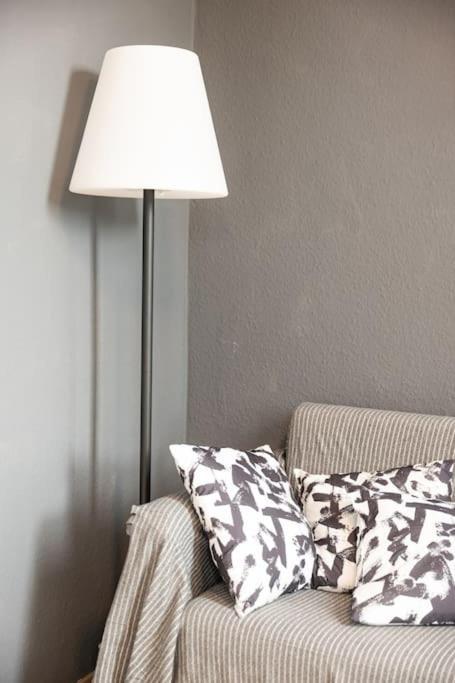 - Nice New York Apartment In The Heart Of Duisburg - Betten & Sofa - 5 Mins Central Station Hbf - Big Tv & Wifi - Exteriér fotografie