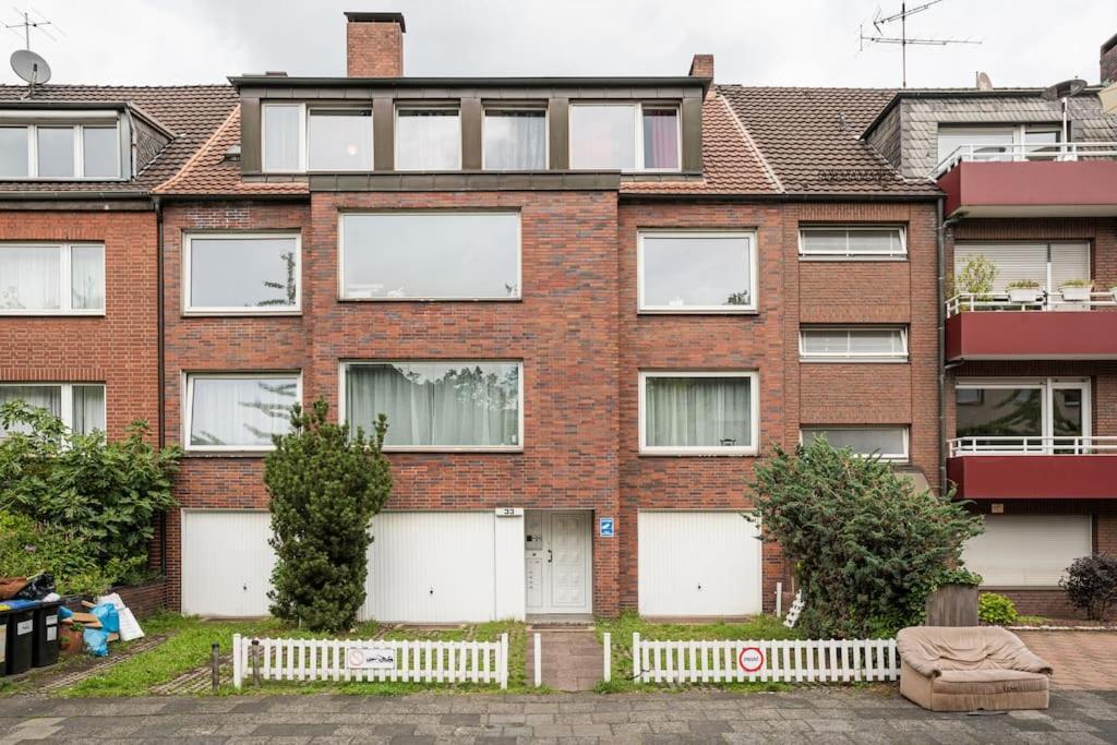 - Nice New York Apartment In The Heart Of Duisburg - Betten & Sofa - 5 Mins Central Station Hbf - Big Tv & Wifi - Exteriér fotografie